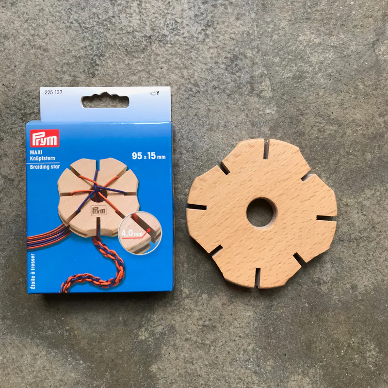 PRYM Braiding star