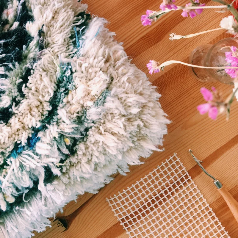 Introduction to latch hook tapestry with Andreia Marques - 27 SEP - Image 2