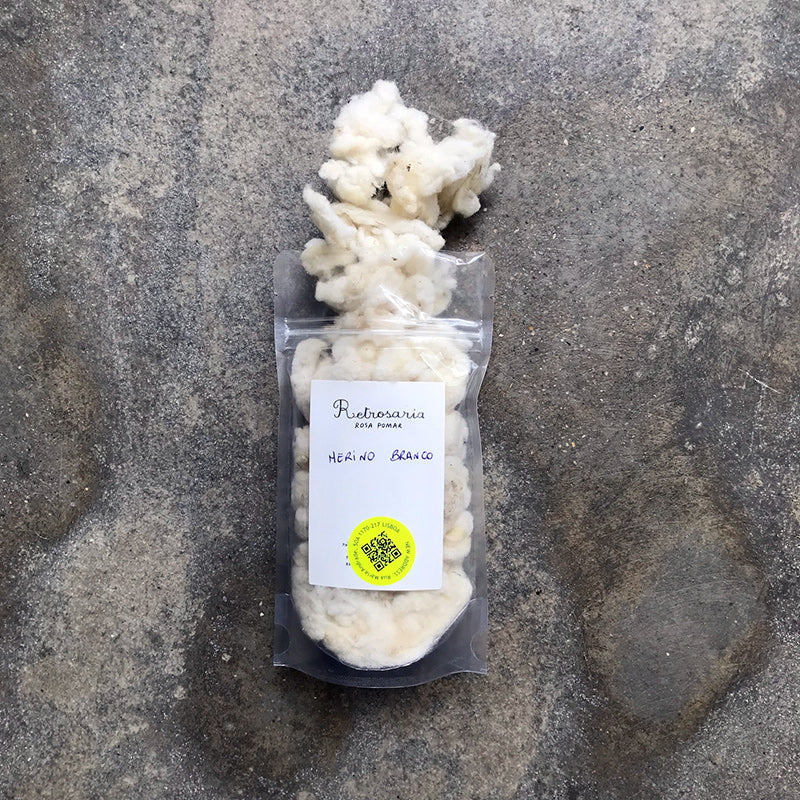 Native Portuguese sheep wool for spinning and felting - Image 7