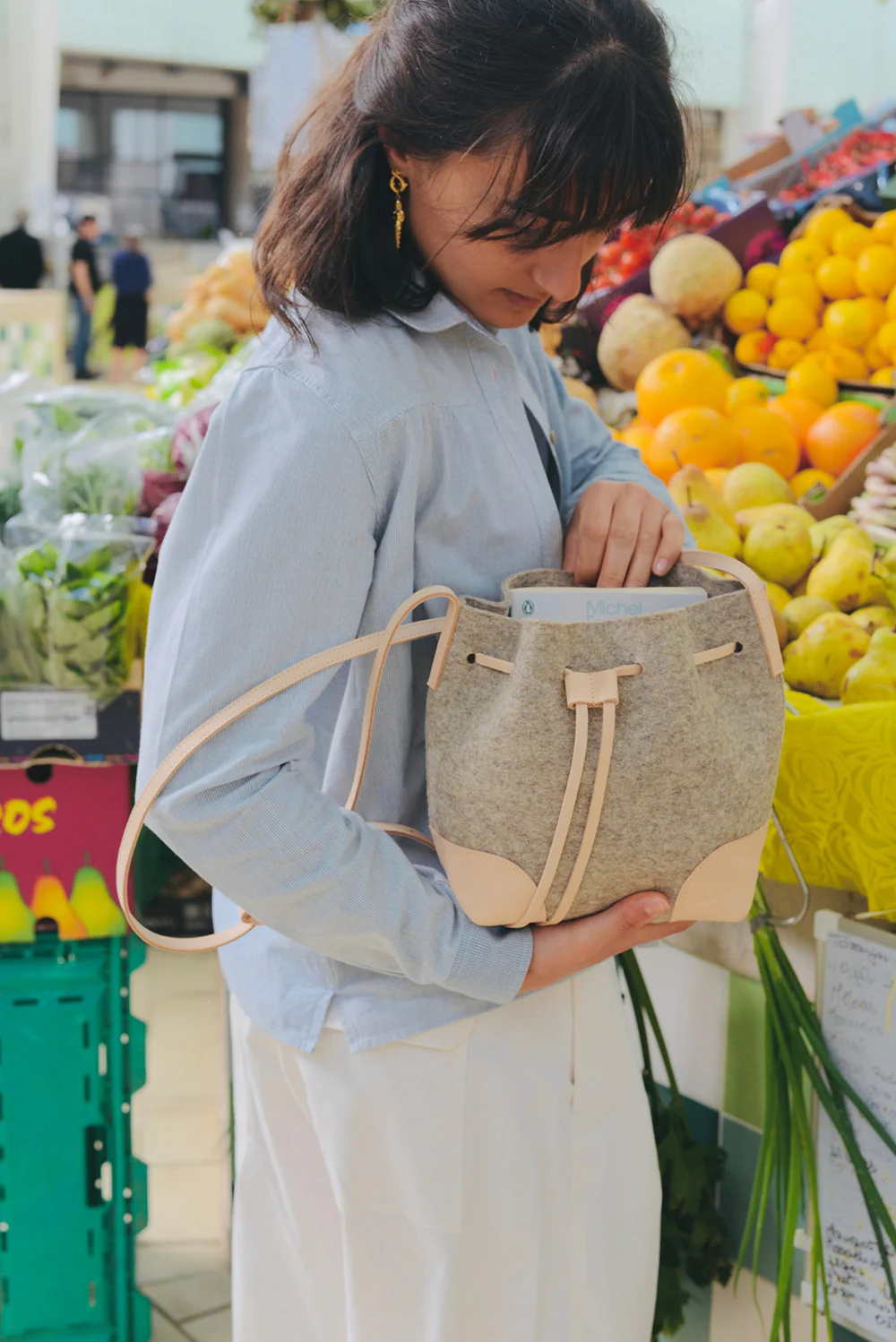 Small bucket bag